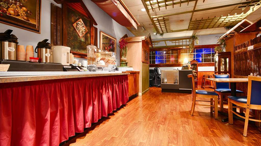Magnuson Grand Columbus North Hotel Restaurant photo